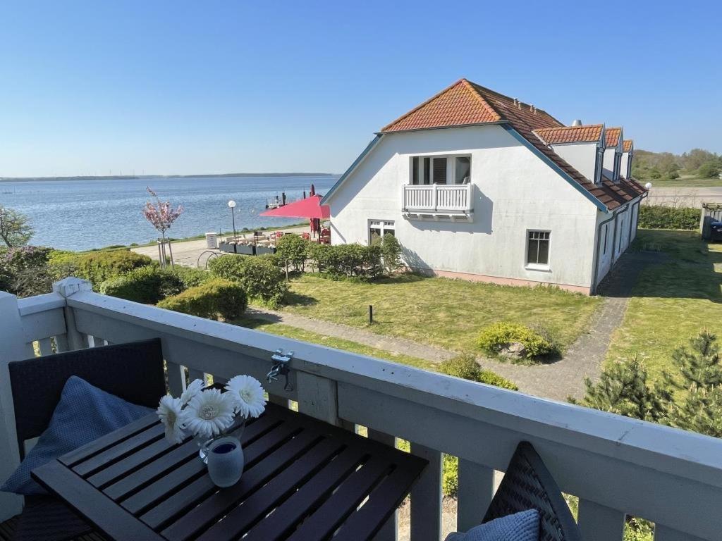 Fewo 02 Ferienwohnung Mit Meerblick Рерік Екстер'єр фото