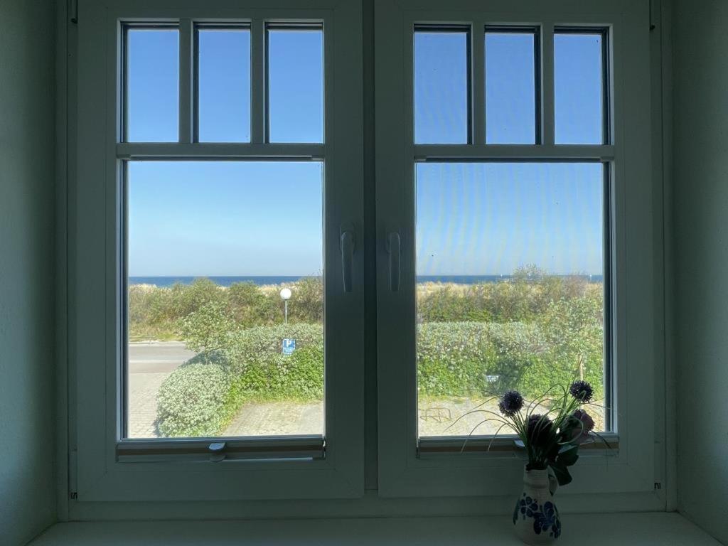 Fewo 02 Ferienwohnung Mit Meerblick Рерік Екстер'єр фото